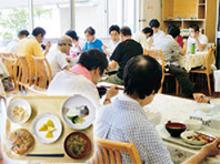 一人ひとりの健康状態に合わせた食事