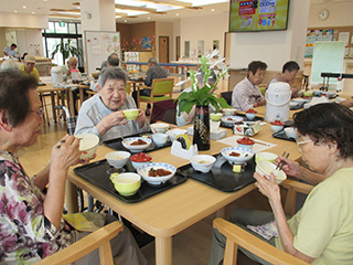 給食サービス