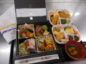 日本料理店のお弁当を堪能🎶