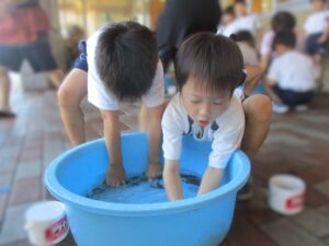 どじょうつかみ大会